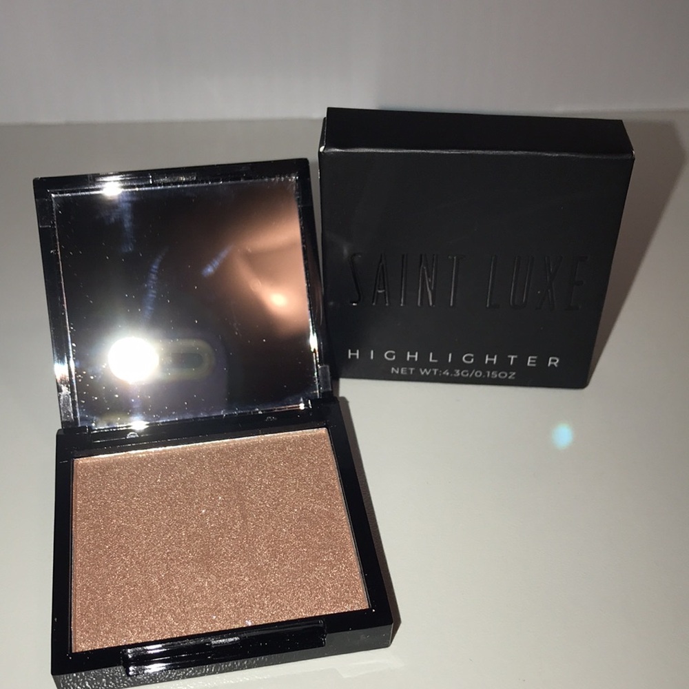 SAINT LUXE Highlighter in Opulence NEW